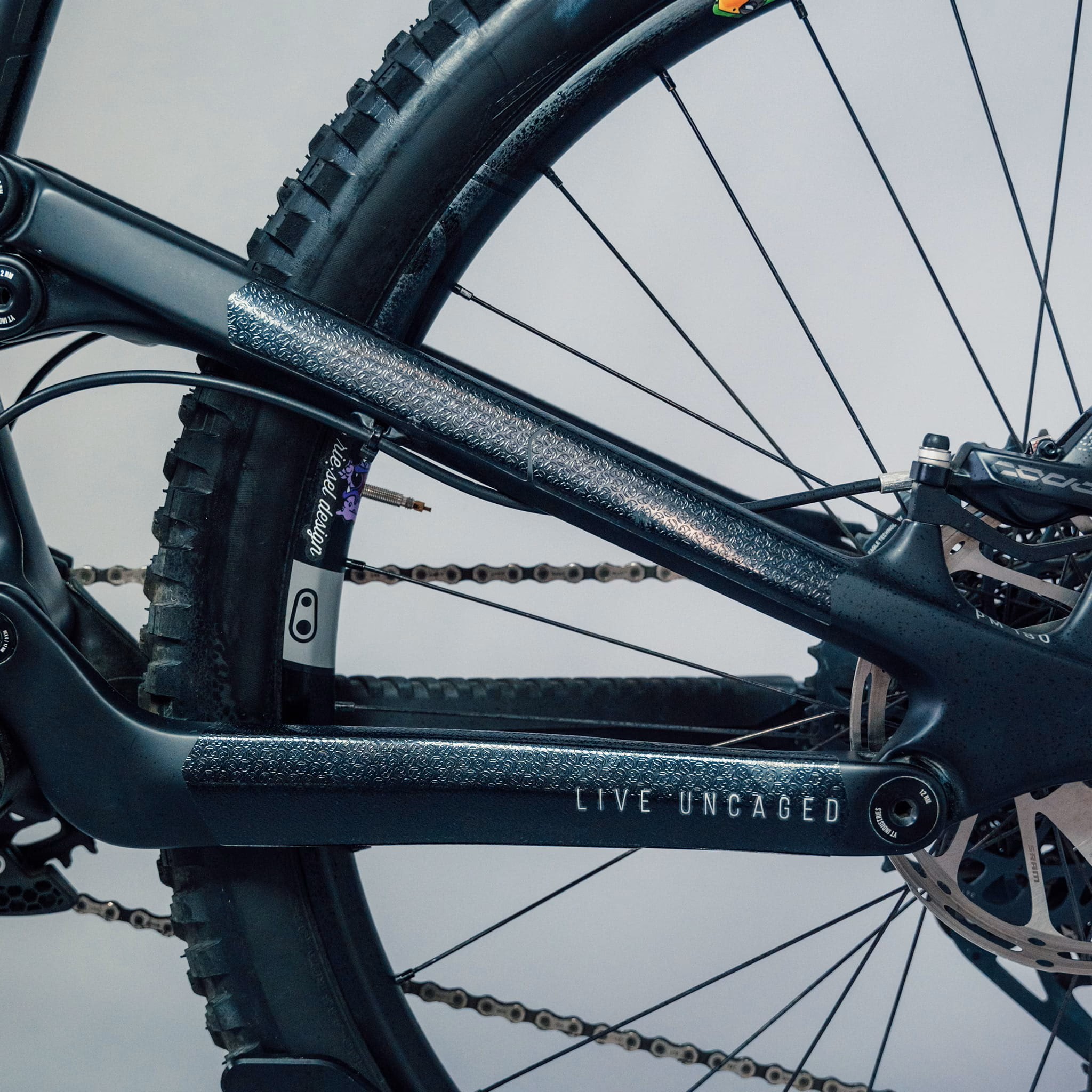 Nálepky na rám RIESEL Rear:Guard Clear