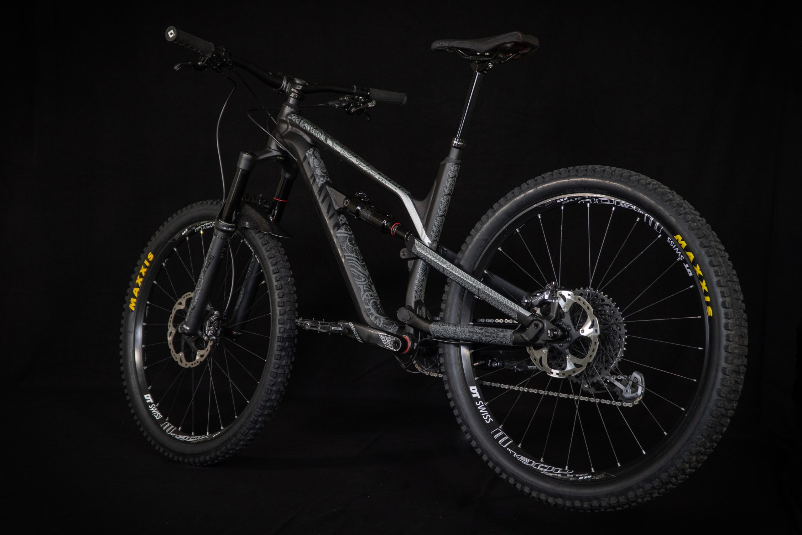 Nálepky na rám RIESEL Frame Tape 3000, Maori Grey