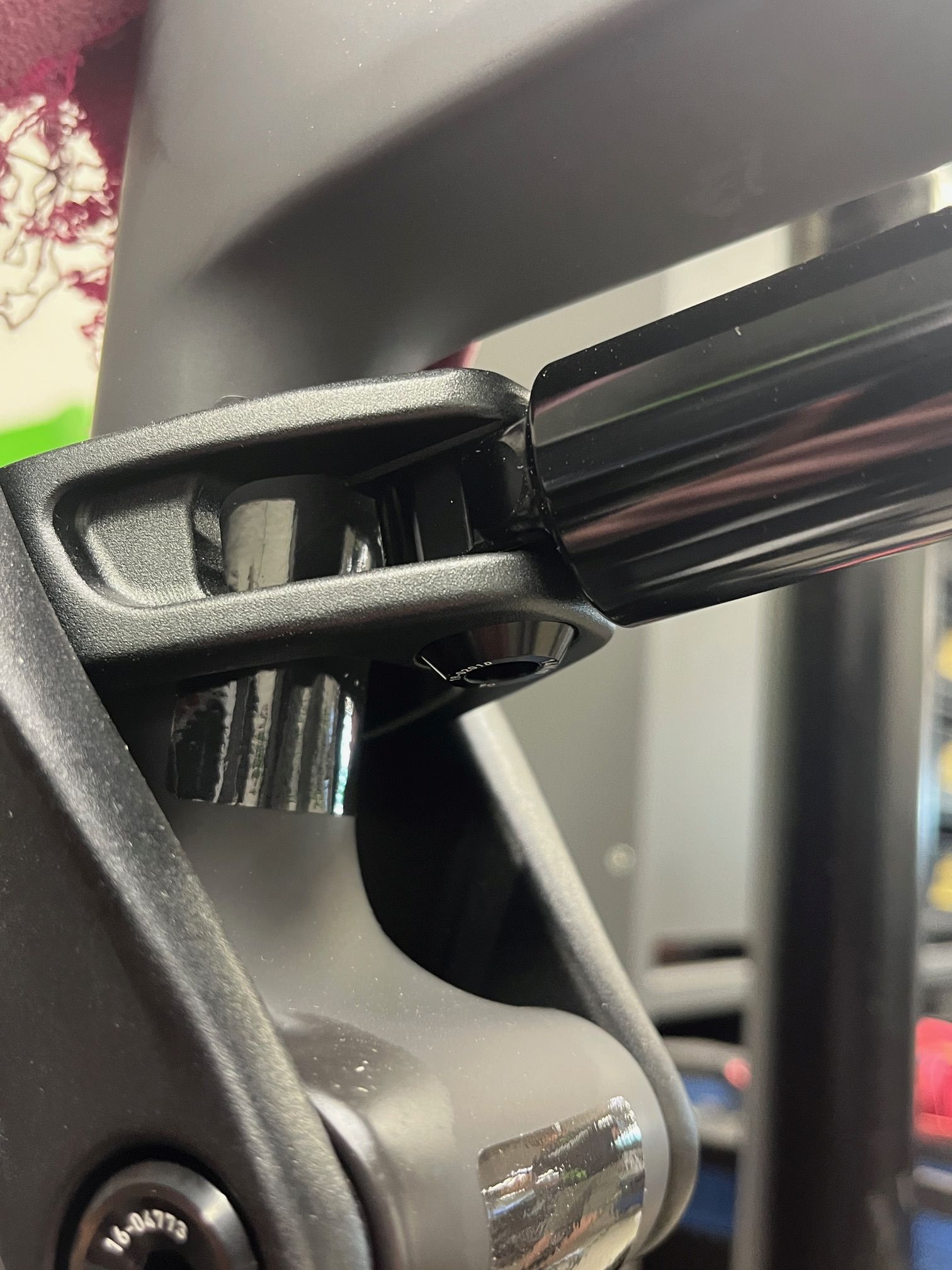 CUBE skrutka Shock mount rocker M12x30,5 (19-02010)