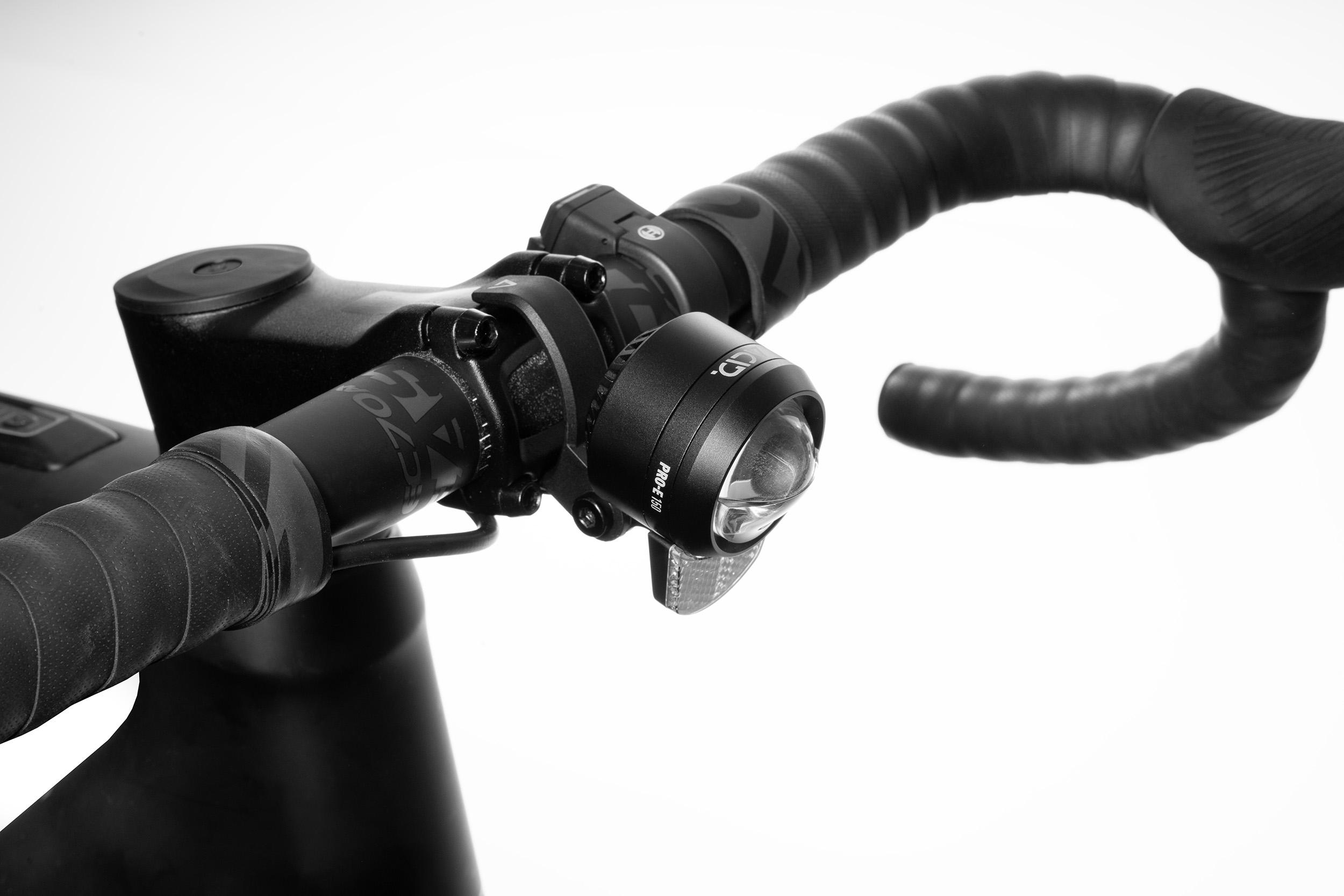 Predné svetlo ACID E-Bike PRO-E 150 X-Connect