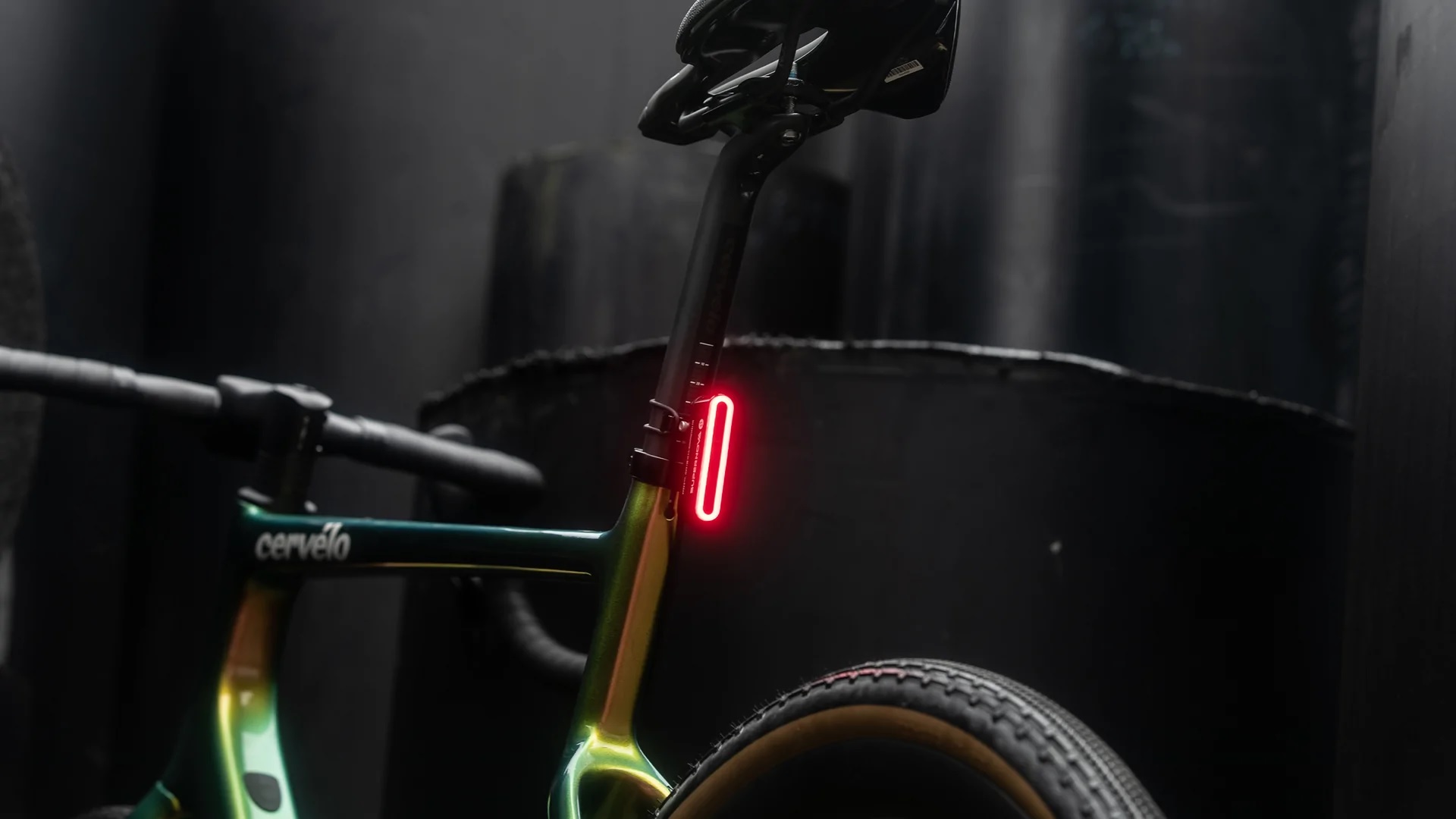 V-TL3VZ-K-BLK_003 Zadné svetlo Supernova TL3 Pro E-Bike s držiakom na sedlovku – Obrázok 1